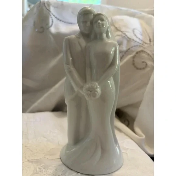 House Of Lloyd Bride & Groom Figurine Cake Topper Porcelain Ceramic White 8 Vtg