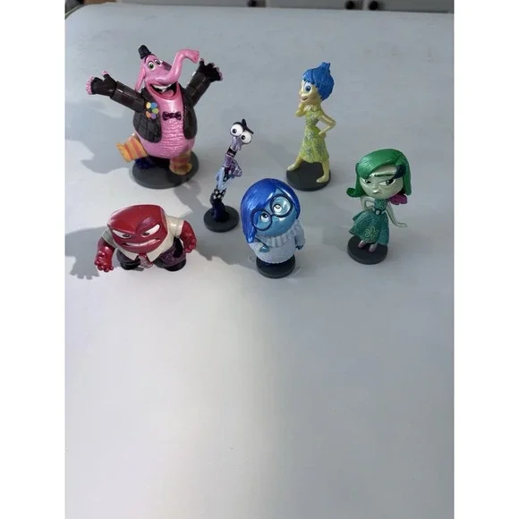 Disney Inside Out CharactersBing Bong, Watson, Crick Sadness,‎ Cake Topper+++