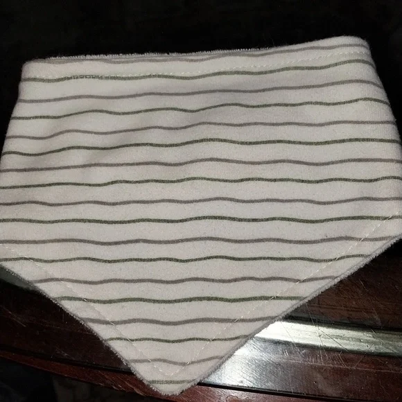 Modern Baby Baby bib Onesize White