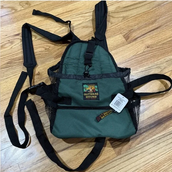 Outward Hound Green Pet Gear Backpack Pet Carrier NWT Small Petite