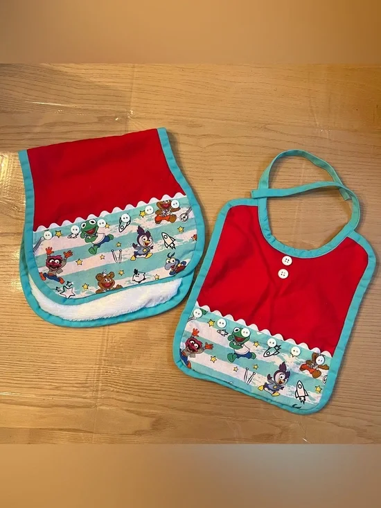 Baby Muppet Cloth Bib And Burp Rag