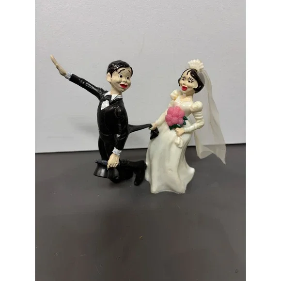 Vintage 1972 Wilton Runaway Groom‎ Wedding Cake Topper Humorous Plastic Figurine