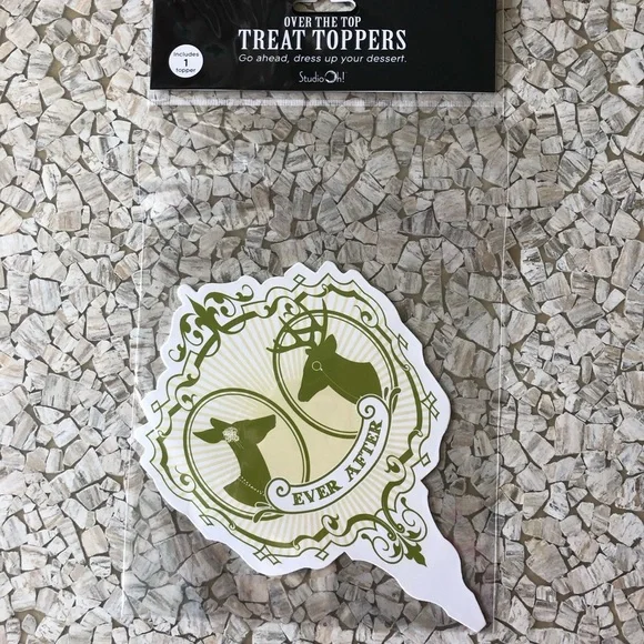 Treat Toppers Victorian Fancy cake topper wedding
