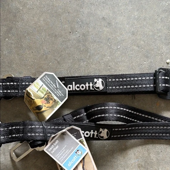 Alcott Black Dog seat belt (2)