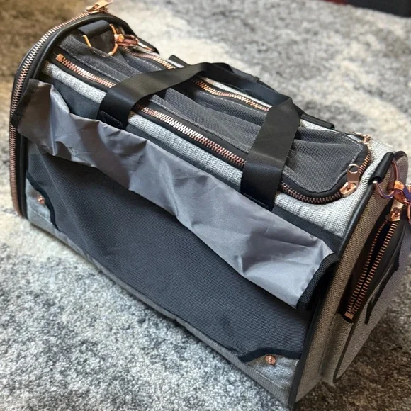 Bond & Co Black and Gray Pet Carrier