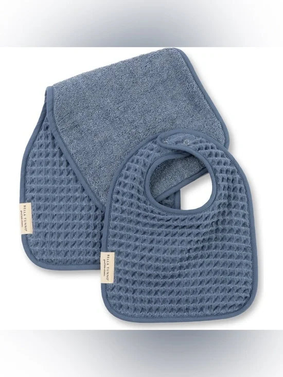 NWT Bella Tunno Reversible Bib and Newborn Large Burp Cloth Set- Color Rain