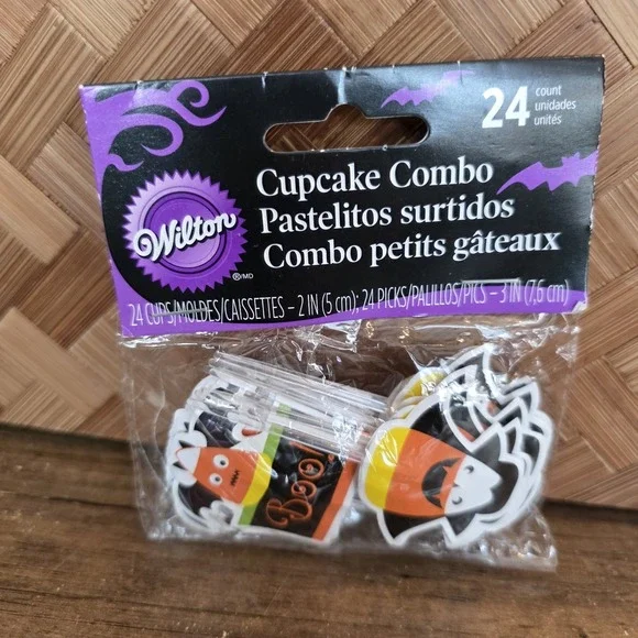 Wilton Cupcake Combo Picks Only No Cupcake Cups Halloween‎ Bats Candy Corn
