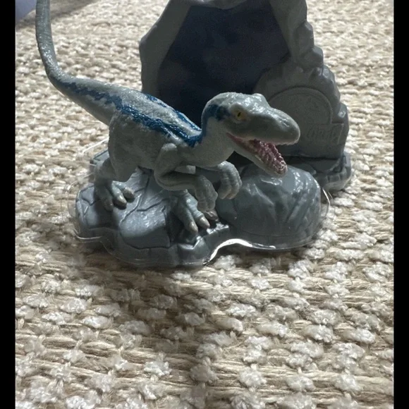 Jurassic World Cake Topper and 144 Ring Cupcake toppers