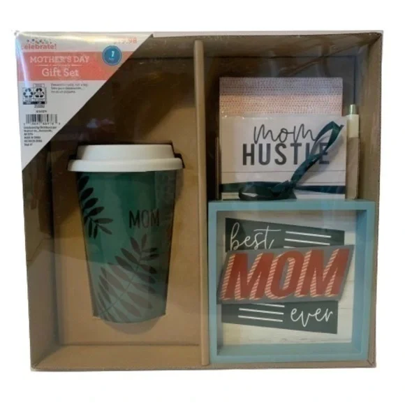 NIB. WAY TO CELEBRATE Mother’s Day Gift Box