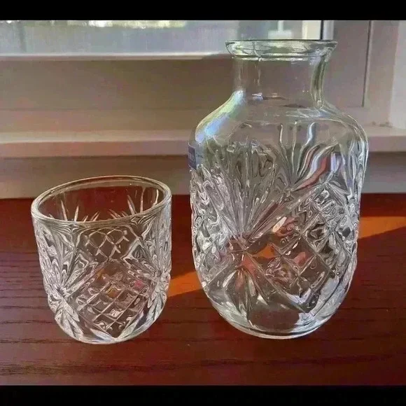 - Godlinger Cut Crystal Bedside Cup & Carafe Dublin Pattern. Great ❤️ Gift