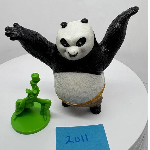 Kung Fu Panda Action Figure Po & Mantis Toy Cake Topper 2011 Dreamworks McDonald