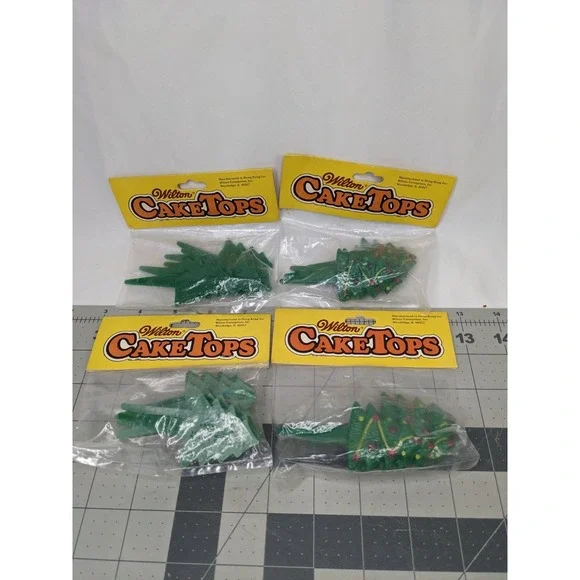 Vintage Wilton Cake Top Toppers Decoration Christmas Tree 4 Pkg of 6 Lot