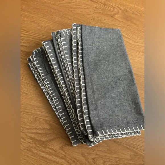 Set of 4 Paper Source 100% Cotton Chambray Napkins with White Stitching 20x20