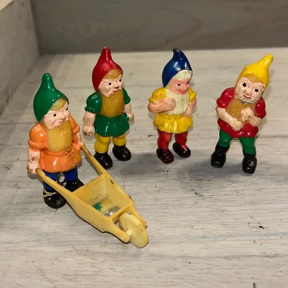 1950s dwarf cake toppers