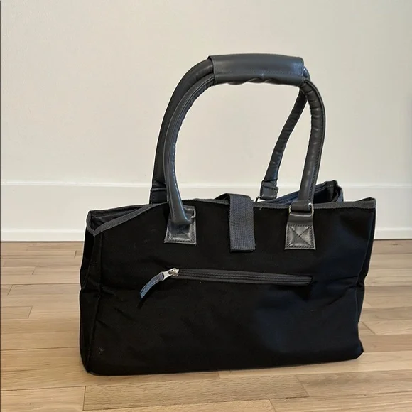 Black Dog carrier tote