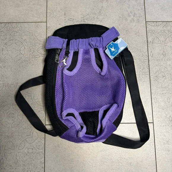 Tailup dog carrier