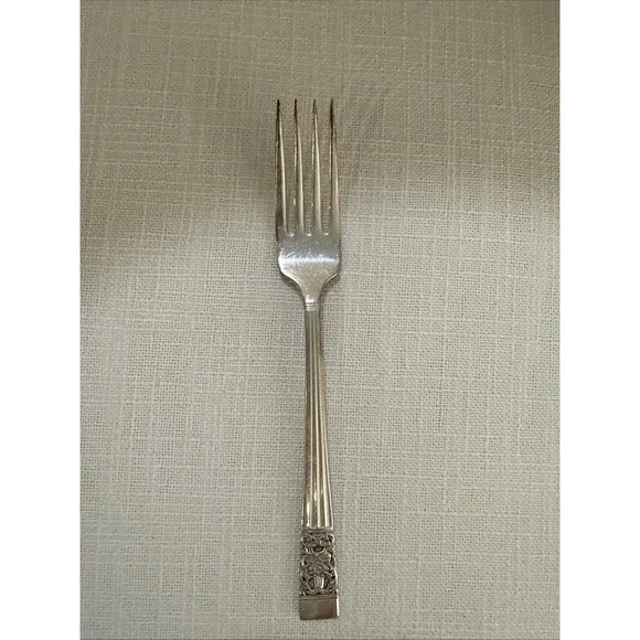 1 Dinner Fork Coronation Silverplate Silver Plate 1936 Community Oneida 7-3/8