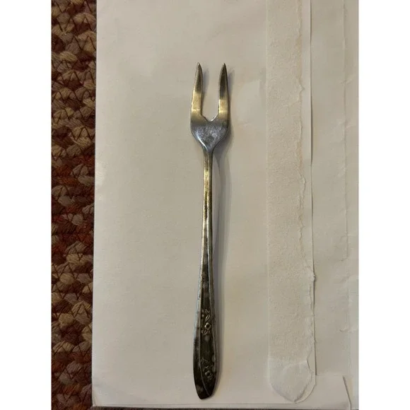 Vintage Wm. Rogers & Son Lady Fair Pickle/ Olive Fork Floral Silverplate 2-Tine
