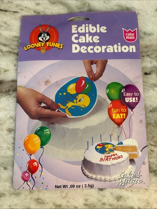 1998 Looney Tunes Tweety Cake Decoration