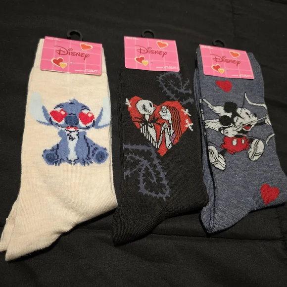Disney Valentines Day Mickey Stitch Nightmare Before Christmas Crew‎ Socks 6-12
