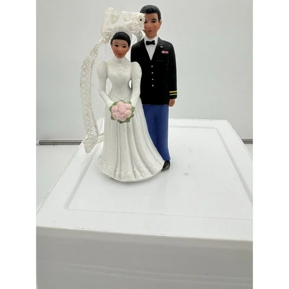 Lefton Bride Groom Military Uniform Cake Topper Porcelain Vintage 1995