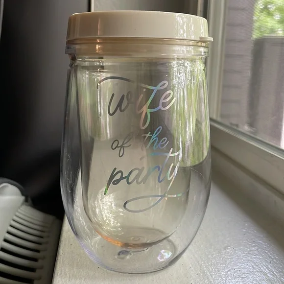 Clear Wife Of The Party 14.54 oz Wine Tumbler With Plastic Slide Top Lid