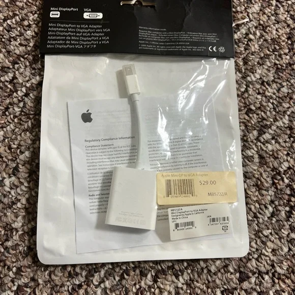 NWT Apple Mini DisplayPort to VGA Adapter - White