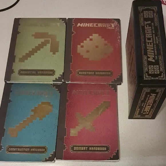 Handbook Box Set - Multicolor