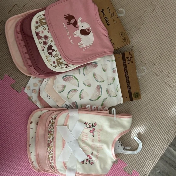 Set of 3 Packs of Bibs