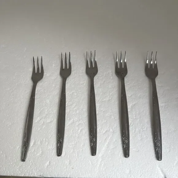 Vintage IIC Imperial stainless Cocktail Fork Young Rose set of 5