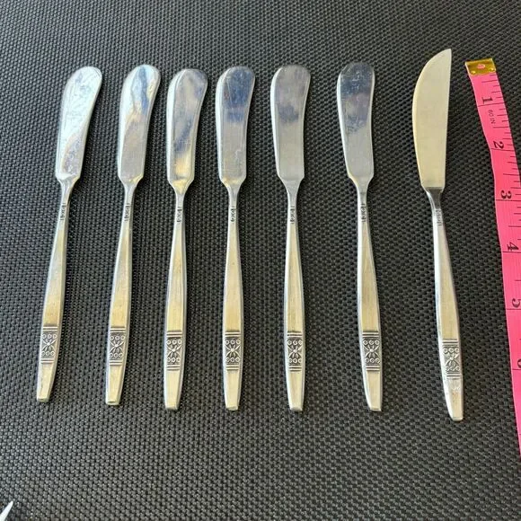 Madeira Stainless Steel Vintage Set of Spreaders Set of 7