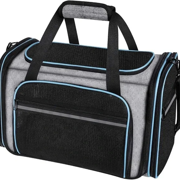 Pet Carrier‎