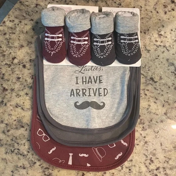 📍2/$12 - Hudson Baby 5- Piece Set