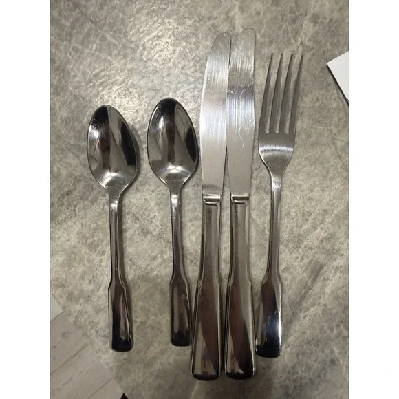 4ps SSS Oneida Stainless MINUTE MAN/COLONIAL BOSTON Spoons Knife Forks Service