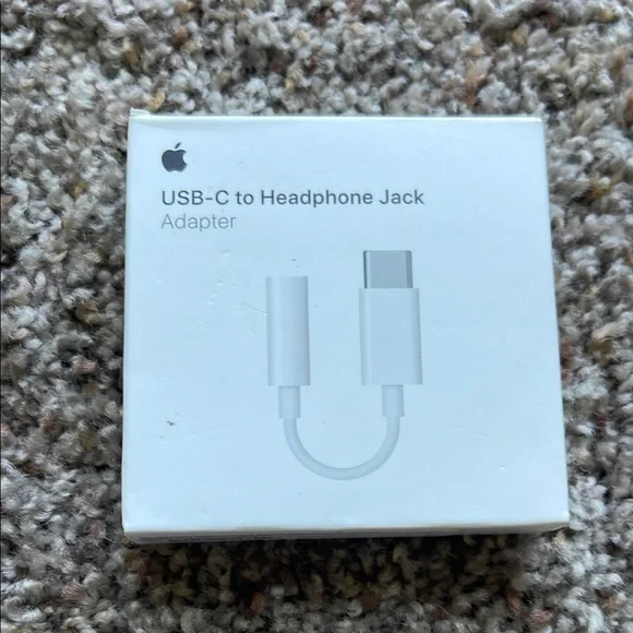 Apple White lightening to Headphone Jack Adapter