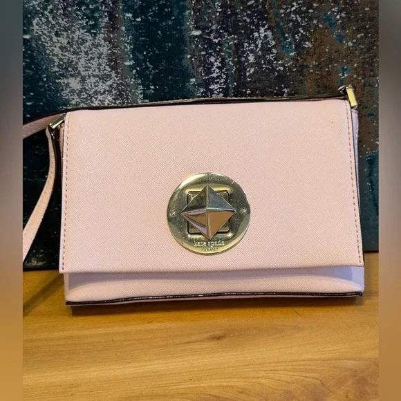 Kate Spade New York Newbury Lane Sally Crossbody Bag in 