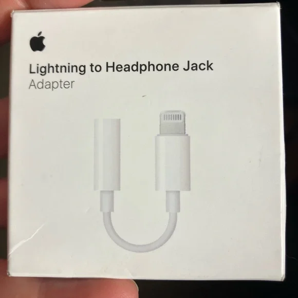 Apple Lightning to Headphone Jack Adapter - White
