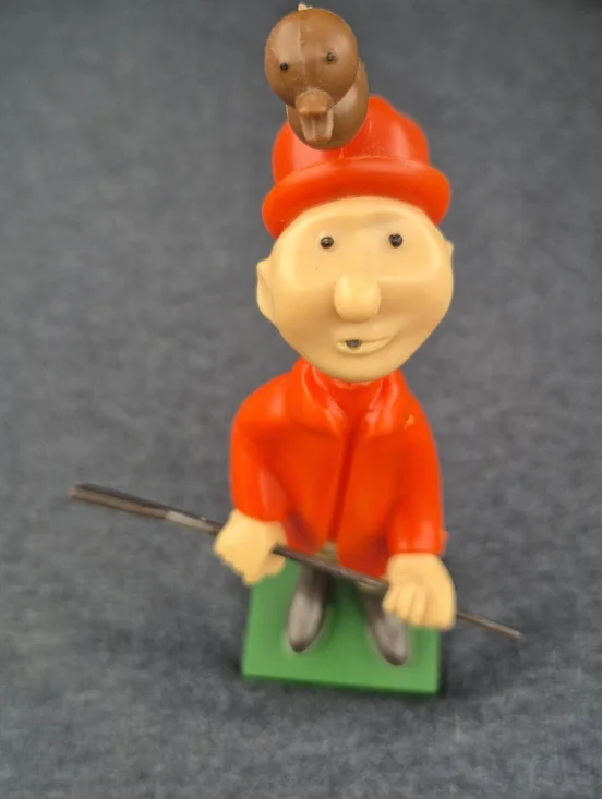 Vintage Hunter Cake Topper
