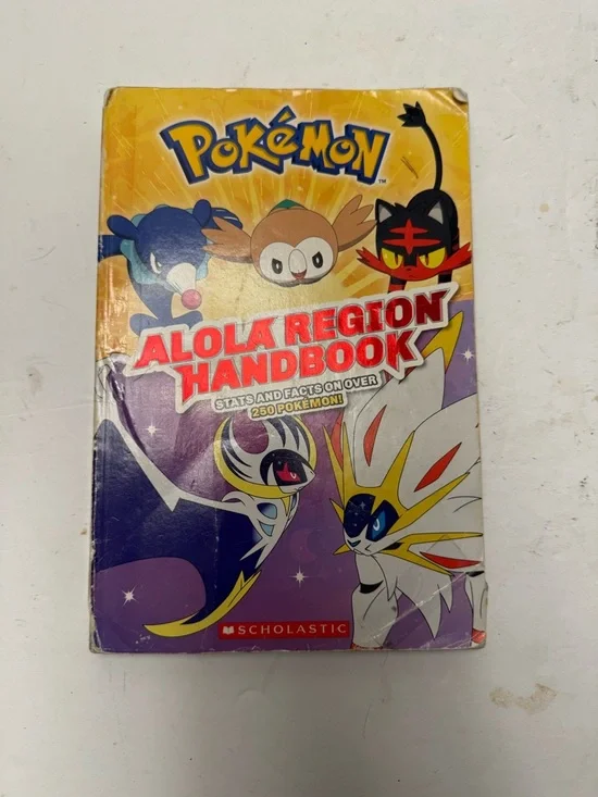 Scholastic Pokémon Alola Region Handbook - Yellow, Purple, Red, Blue, Black