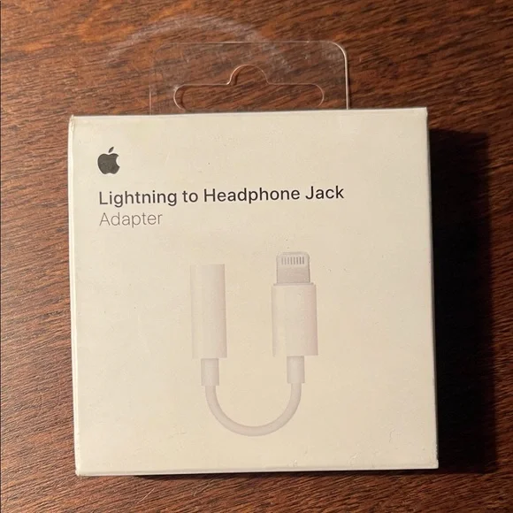 Apple Lightning to Headphone Jack Adapter - Cream
