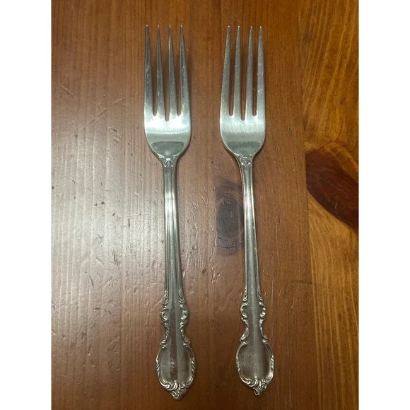 1847 Rogers Bros Reflection Silverplate Dinner Forks Set‎ of 2 IS Vintage