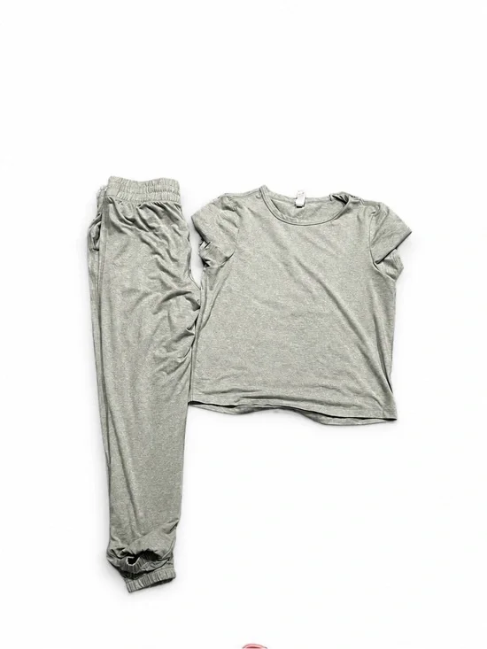 Women's Two-Piece Matching Set in Light Green