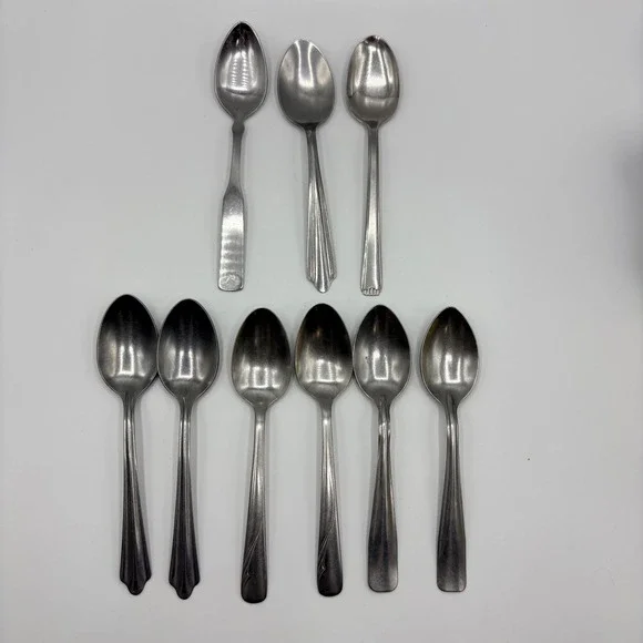 Mixed Brand Stainless Steel Teaspoons Lot of 9 Oneida Rogers Atlas Silver 6in