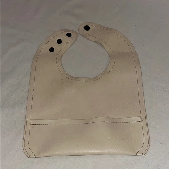 Gather Bib - 🔮FREE with bay bundle🔮Cream Leatherette Baby Bib