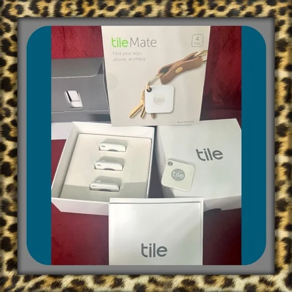 👑✅PRICE FIRM✅ Tile Mate Bluetooth Slim 4Pack Tracker Set-BRAND NEW!