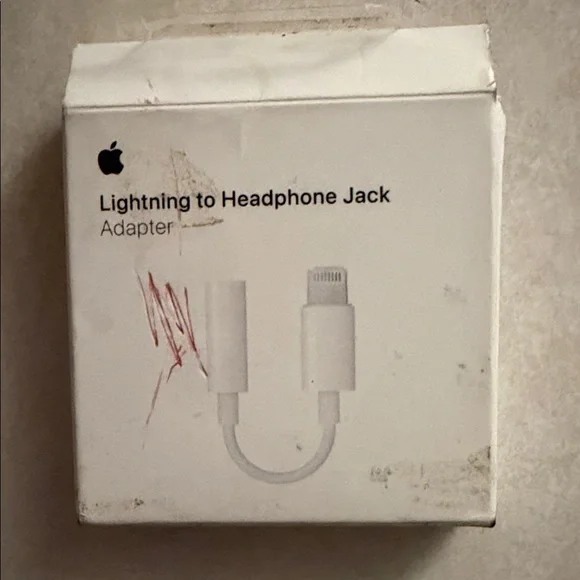 Apple Lightning to Headphone Jack Adapter - Classic White
