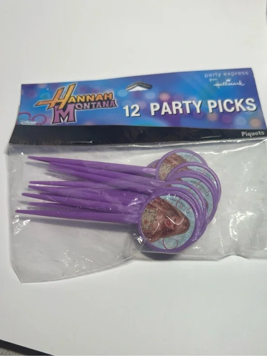 Disney Hannah Montana Purple Party Picks - 12 Count dead stock