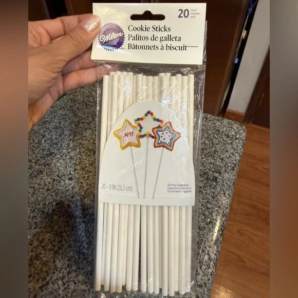 Wilton White Cookie Sticks - 20 Count for Cake Pops & Dessert Picks