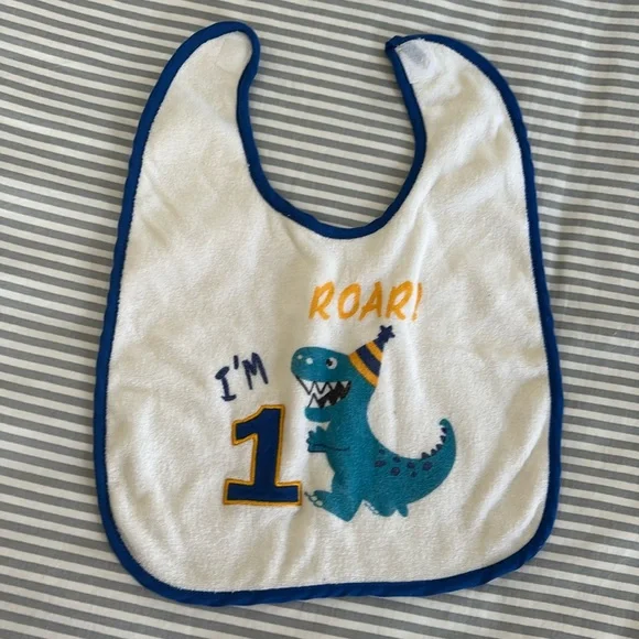Roar I’m 1 Dinosaur Bib 🦕