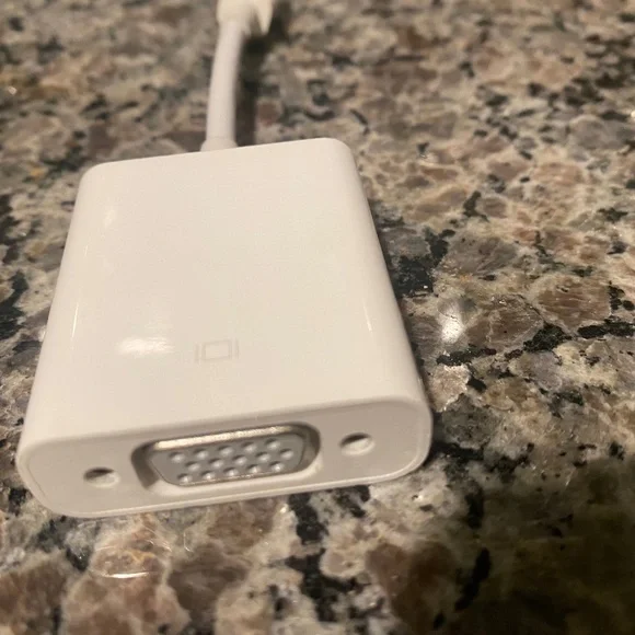Apple lightning HDMI adapter